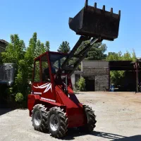 مینی لودر ۴۵ اسب سه سیلندر