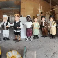 انواع مجسمه و المان و قطعات صنعتی فایبرگلاس وفلزی