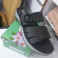 کفش اسپورت و دمپایی زنانه