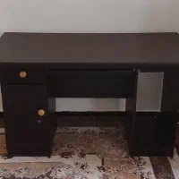 میز تحریر در حد نو