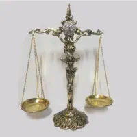 ترازو عدالت برنجی