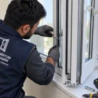 نصب و تعمیر درب پنجره pvcو آلومنیومی