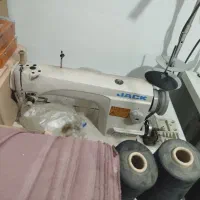 3 عدد چرخ خیاطی راسته دوز با مقداری وسیله خیاطی|چرخ خیاطی و ریسندگی|مبارکه, |دیوار