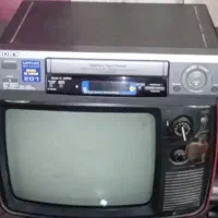 تلویزیون سیاه سفید(وسایل دیجیتال قدیمی)