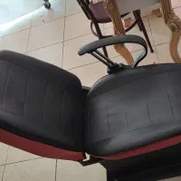 صندلی اصلاح و آینه
