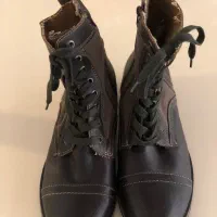 بوت مردانه برند guess سایز ۴۳