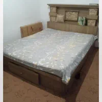 تخت دونفره