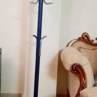 چوب لباسی ایستاده