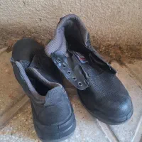 کفش ایمنی 42