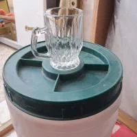 لیوان شیشه ایی