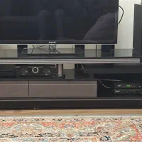 میز تلوزیون کاملا سالم و بی خط خش