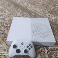 یک عدد دسگاه ایکس باکس وان اس دیجیتال درحد نو|کنسول، بازی ویدئویی و آنلاین|خنج, |دیوار