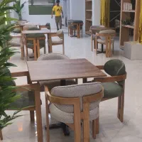 نهار خوری مینی‌مال و فلامینگو|میز و صندلی غذاخوری|مشهد, گرجی علیا|دیوار