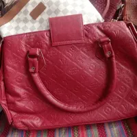 کیف|کیف، کفش، کمربند|دورود, |دیوار