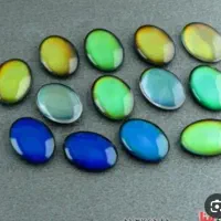 نگین تغییررنگ بادمای بدن