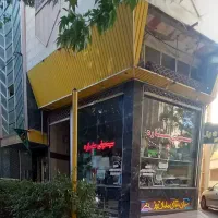 فروش-مغازه-دو-نبش-بر-خیابان-معلم