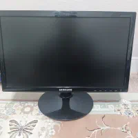 دو عدد مانیتور ال جی و سامسونگ