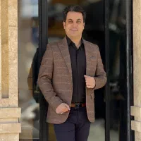 شیک پوشان|لباس|تربت‌حیدریه, اندیشه|دیوار