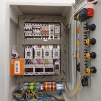 تابلو برق و سیستم های سرمایش|خدمات پیشه و مهارت|خمینیشهر, |دیوار