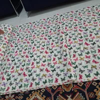 مقداری پارچه هر طاقه از۲۰ متر به بالاهست