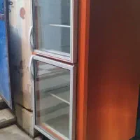 یخچال دو درب یک رو نما درحد بسیار نو و تمیز