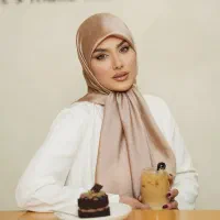 روسری کریستال|لباس|قم, بنیاد|دیوار