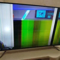 تلویزیون ۵۰ اینچ تی سی ال پنل شکسته