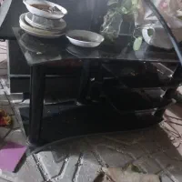 میز تلویزیون شیشه ای