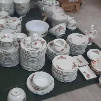 ظروف گلسرخی قدیمی نو