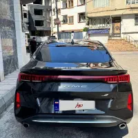کی‌ ام سی j7 مدل ۱۴۰۳