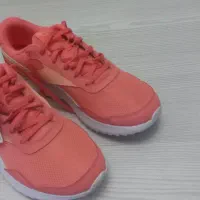 یک جفت کتونی اورجینال Reebok|کیف، کفش، کمربند|اندیشه, اندیشه فاز ۱|دیوار