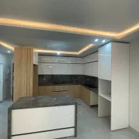 100-متری-نزدیک-خیابان-غرق-نور-کم-واحد