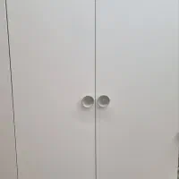 کمد لباس تمیز و سالم