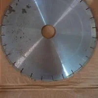 تلویزیون سونی رنگی طرح قدیم|کلکسیون اشیاء عتیقه|شیراز, ریشمک|دیوار