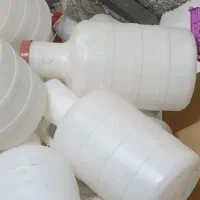 تعدادی دبه خیارشور