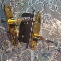 قفل درب ورودی