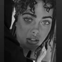 قبول سفارش طراحی چهره سیاه قلم و مدادرنگی