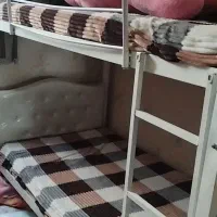 تخت دوطبقه همراه با خوشخواب