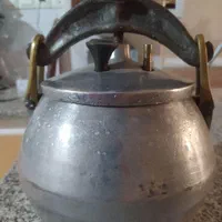 زودپز قدیمی|ظروف پخت‌وپز|قم, بنیاد|دیوار