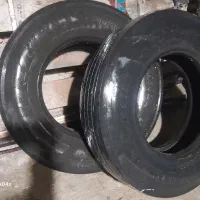 یک جفت لاستیک بارز ۲۹۵ درحد۴۰الی ۵۰درصد تیوبلس