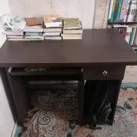 میز کامپیوتر و تحریر