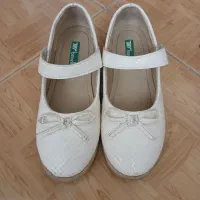 کفش دخترانه سایز ۳۰ و ۳۲|کفش و لباس بچه|تهران, شهرک شهید باقری|دیوار