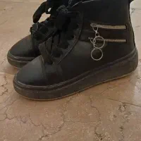 کفش سایز ۳۳و۳۴ درحدنو|کفش و لباس بچه|میاندوآب, |دیوار