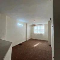 اپارتمان طبقه اول معاوضه ماشین