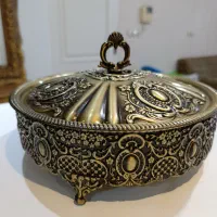 شکلات خوری سلینا|ظروف سرو و پذیرایی|رشت, معلم|دیوار