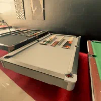 میز ایت بال ( بیلیارد )