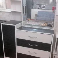 میز آرایش بسیار شیک وتمیز
