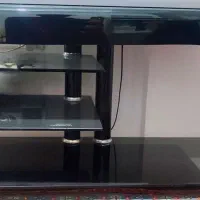 میز زیر تلویزیون