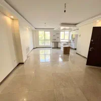 ۹۰ متر نوساز فول امکانات رو به آفتاب  تخلیه