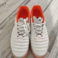 کفش فوتسال سایز 43